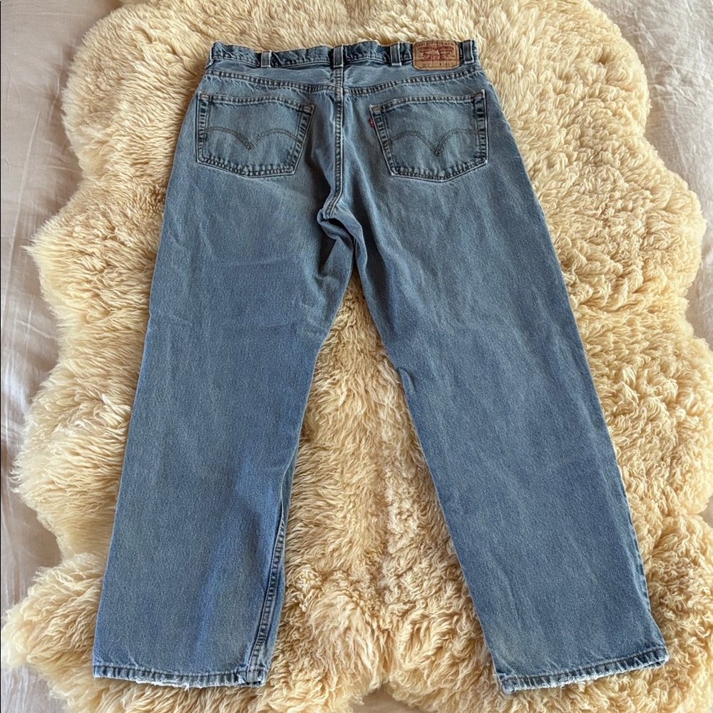 Vintage Levi’s 550 Jeans - Picture 4 of 12
